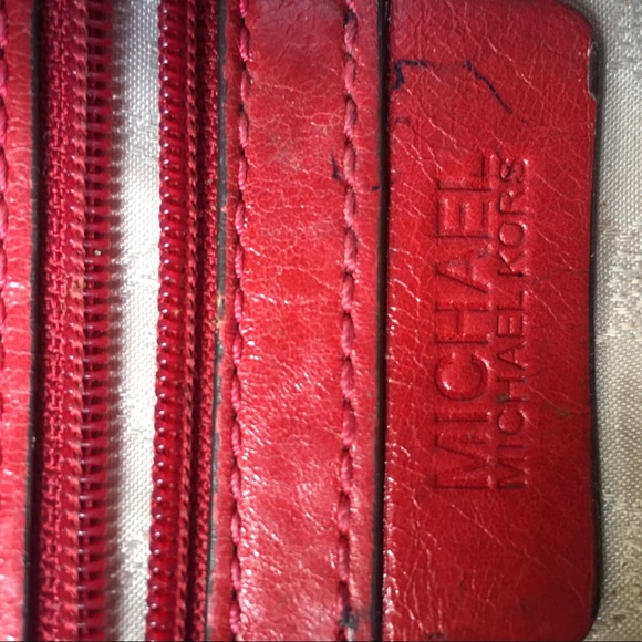 Michael Kors Hamilton Red Quilted Leather Tote - Picture 3 of 6